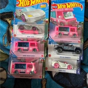 Barbie Dream Camper and Hummer EV Set - Pink